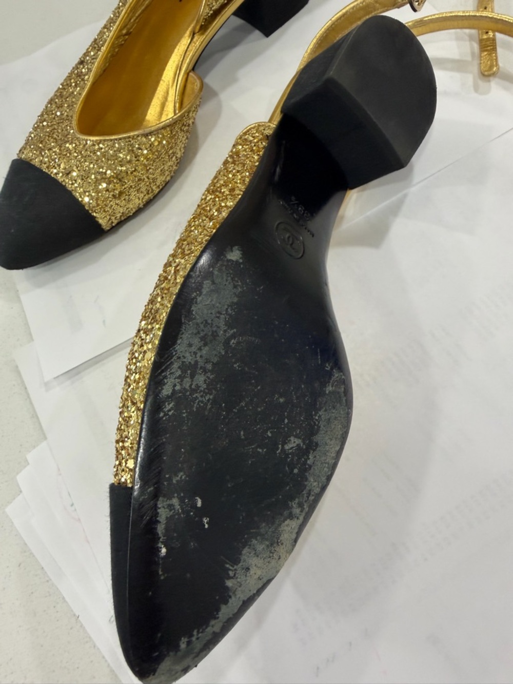 CHANEL Gold Glitter Slingback Pumps with Black Cap Toe - Picture 4 of 7